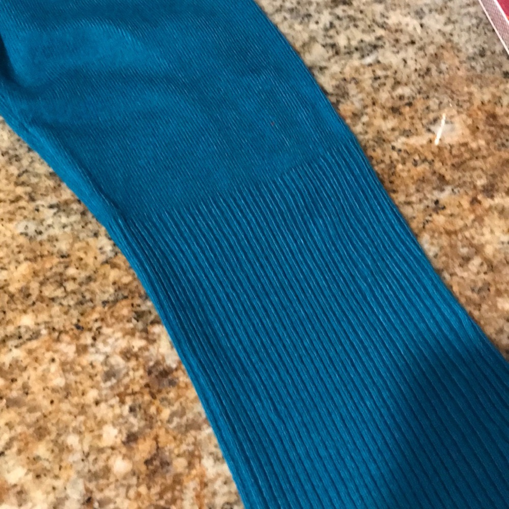 Sweater - Picture 4 of 4